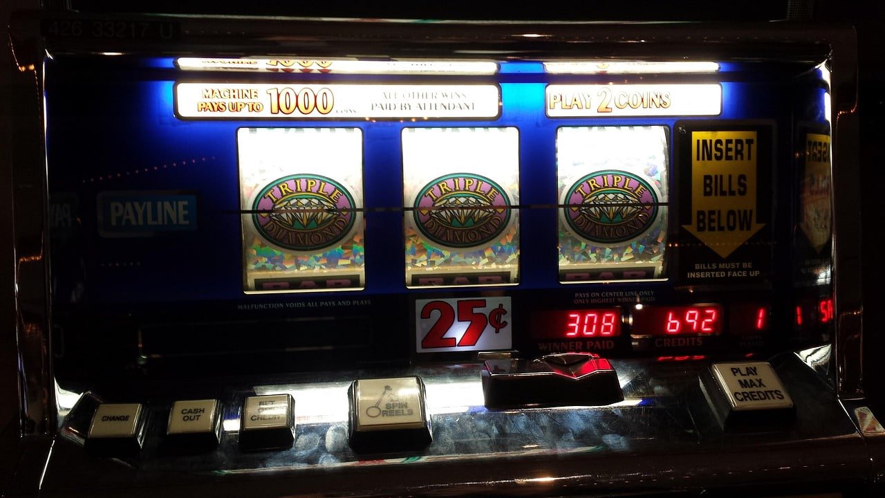 lanbet77 ကာစီနို Mobile APP ဖြင့် Baccarat Dragon Tiger VIP ကစားနေသောမြင်ကွင်း